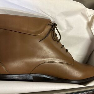 Women’s Brown Leather Lace-Up Shoes